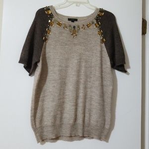 Short sleeves sweater